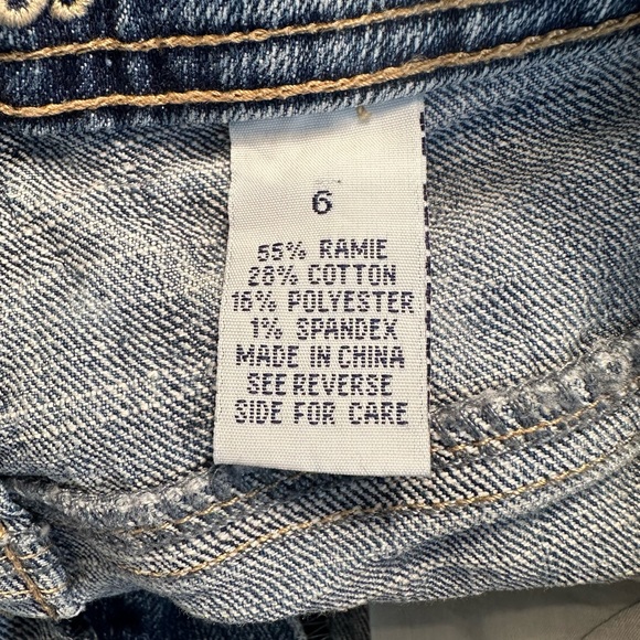 LA Blues Bootcut Jeans Butterfly Embroidered Rhinestones Light Blue Wash Size 6 - Picture 13 of 14